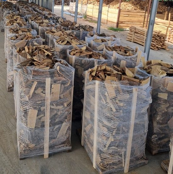 Bois de Chauffage Robinier – 600 kg sur Palette – Haute Performance pour Poêle à Bois